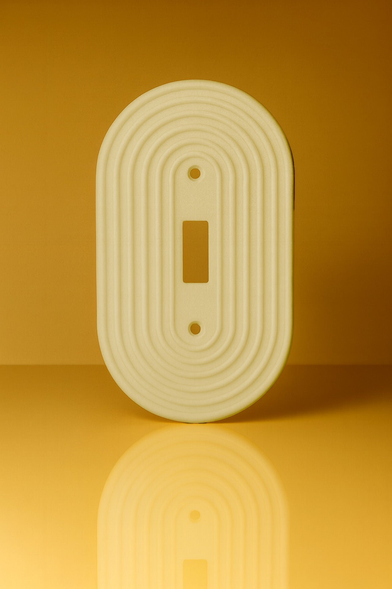 'Aura' Toggle Plate